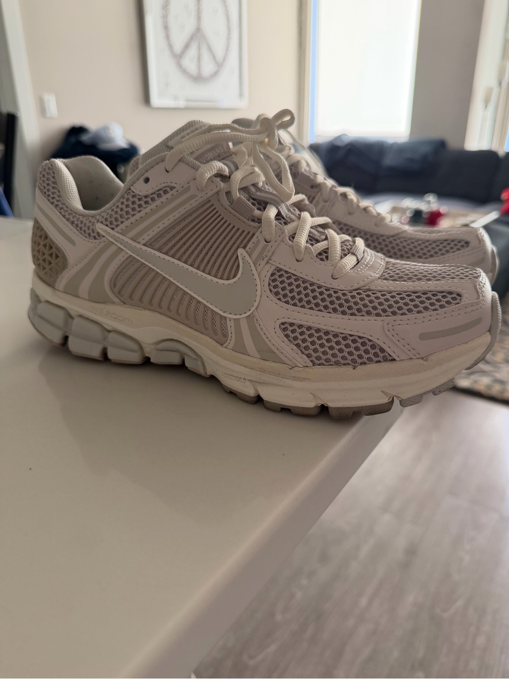 Nike Off-White/Light Gray Mesh Running Sneakers. Nike zoom vomero 5